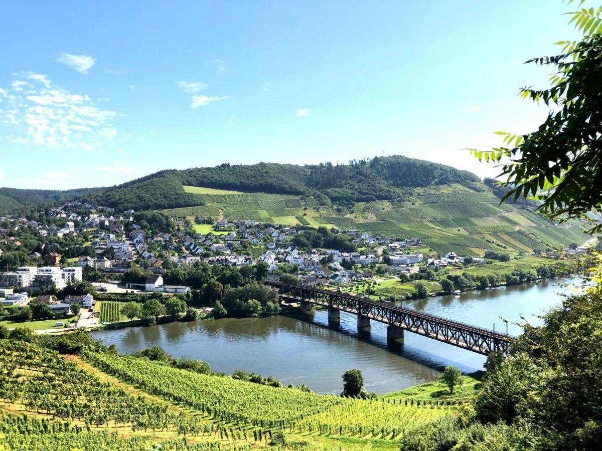 Ferienwohnungen Merl Zell an der Mosel Bagian luar foto